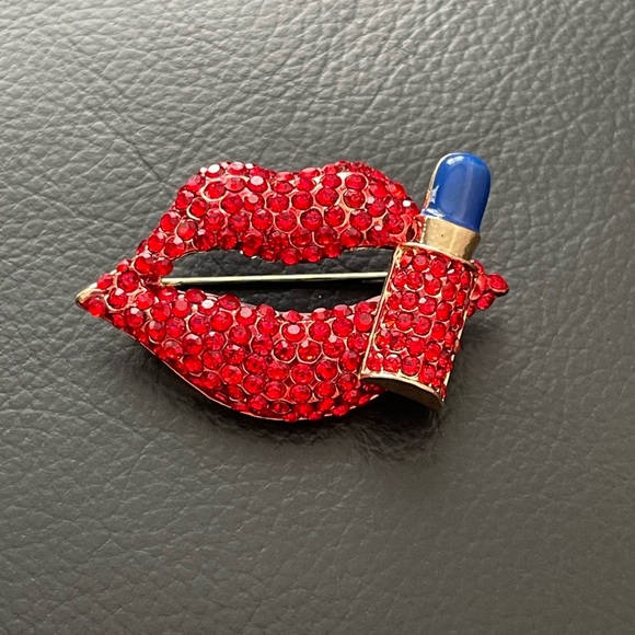 Fashion Jewelry Jewelry - Sparkling Red Lips Brooch with Blue Lipstick